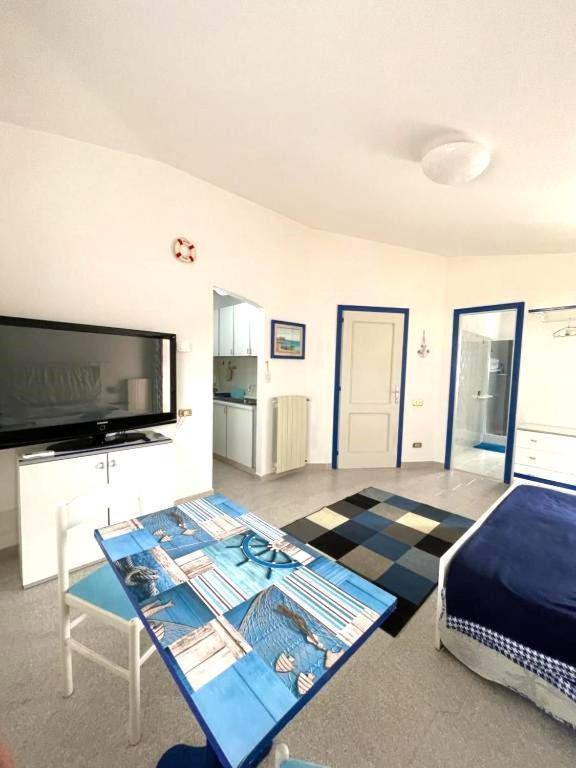 Imperia85 Lt Hotel Olbia Exterior photo